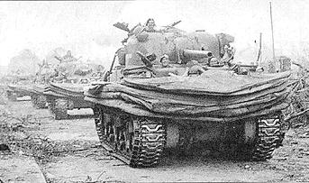 Englische Panzer überqueren am
                                                      30. April 1945 die Elbe 