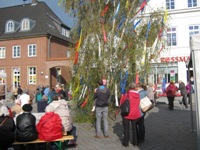 Maibaumfest in Schönberg (MV) - Bild zum Vergrößern bitte anklicken