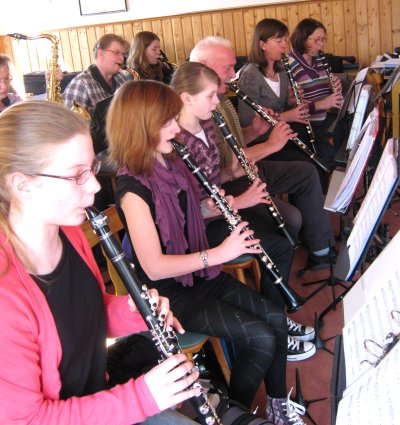 Gemeinsame Registerporbe vom Jugendblasorchester Sachsenwald und Musikzug Möhnsen - Klarinetten, Saxophone